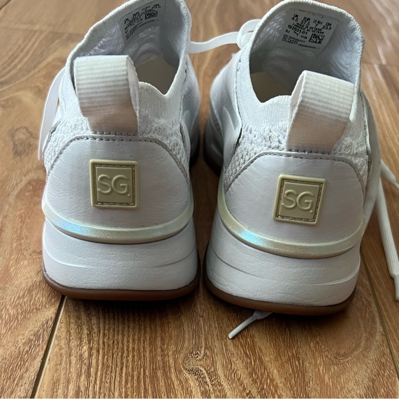 Puma x Selena Gomez Runner White Lace Up Running Trainers Womens - Picture 3 of 9